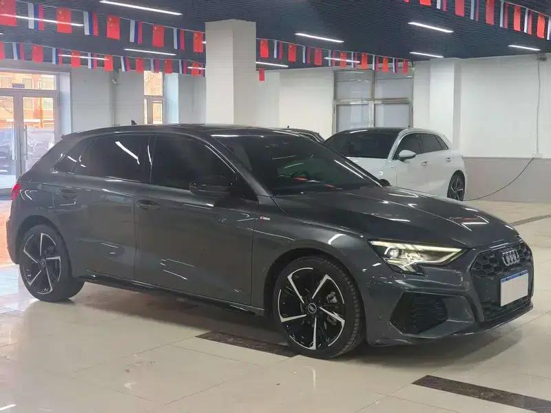 Audi A3 2022 Sportback 35 TFSI Fashion Sport — миниатюра 3
