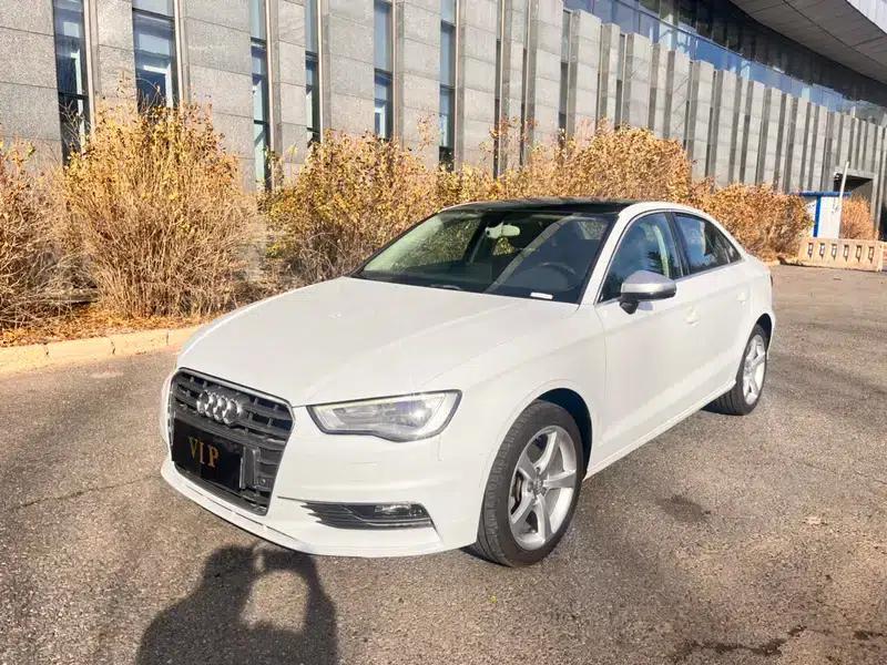 Audi A3 2014 Limousine 35 TFSI Automatic Comfort — миниатюра 1