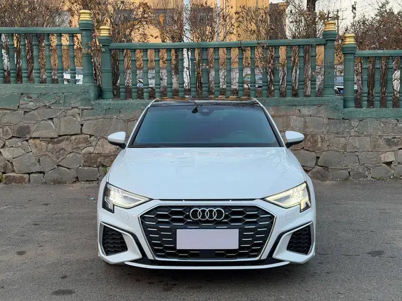 Audi A3 2022 Sportback 35 TFSI Fashion Sport — миниатюра 2