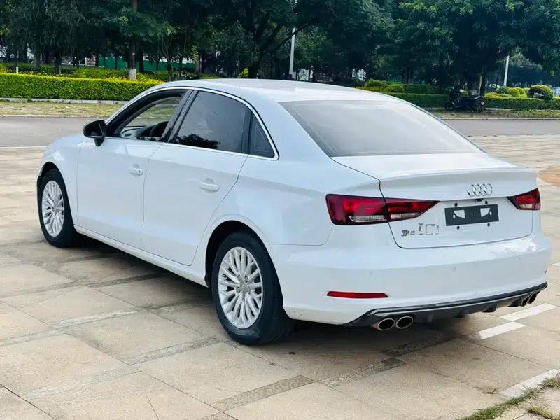 Audi A3 2016 Limousine 35 TFSI Special Edition — миниатюра 4