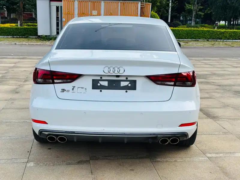Audi A3 2016 Limousine 35 TFSI Special Edition — миниатюра 5