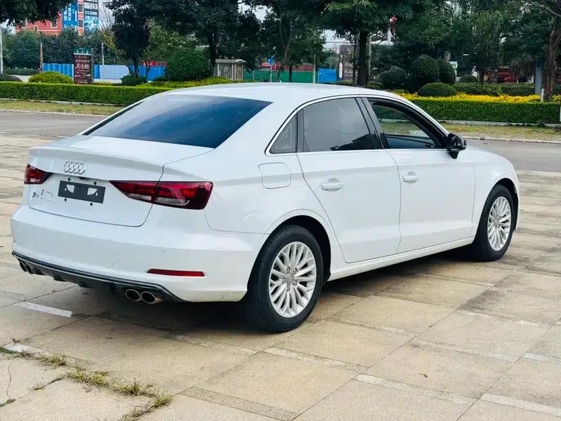 Audi A3 2016 Limousine 35 TFSI Special Edition — миниатюра 6