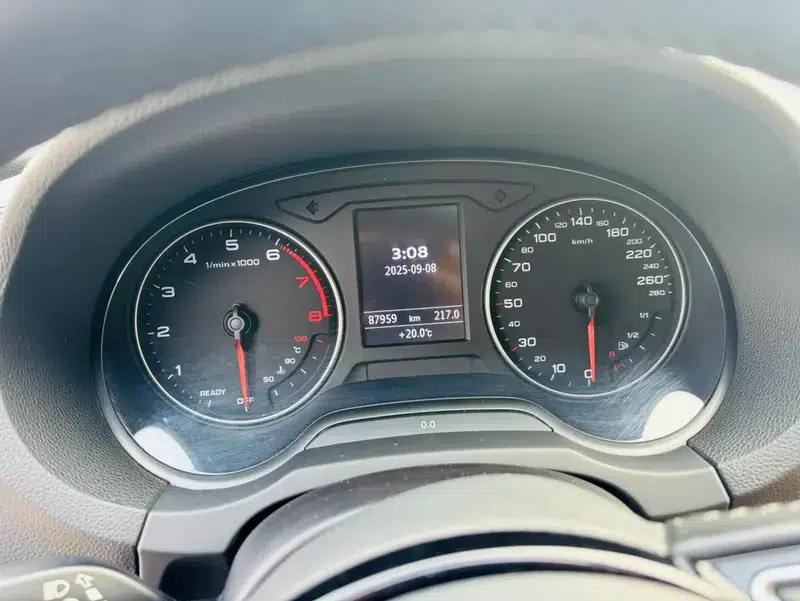 Audi A3 2016 Limousine 35 TFSI Special Edition — миниатюра 8