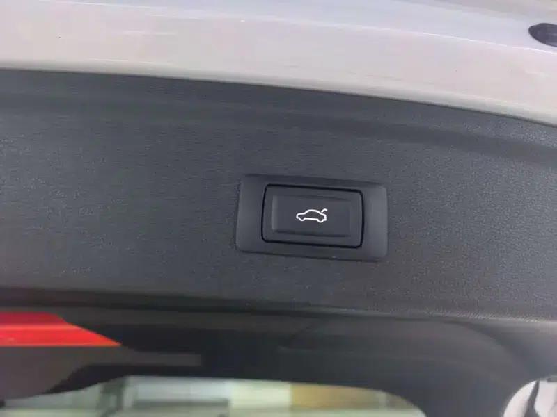 Audi A3 2022 Sportback 35 TFSI Fashion Sport — миниатюра 8