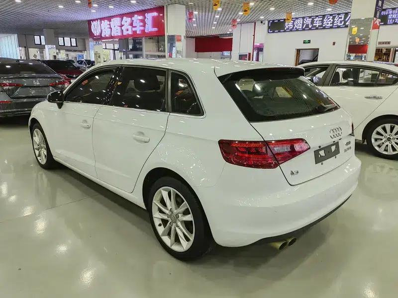 Audi A3 2015 Sportback 35 TFSI Millionth Anniversary Smart Edition — миниатюра 4