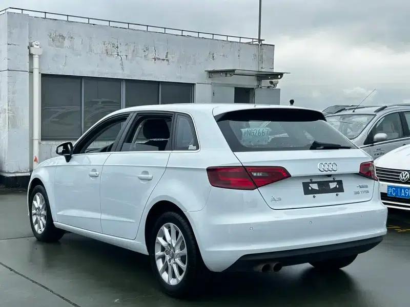 Audi A3 2015 Sportback 35 TFSI Millionth Anniversary Smart Edition — миниатюра 3