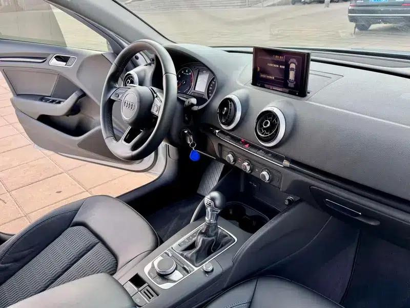 Audi A3 2018 30th Anniversary Edition Sportback 35 TFSI Fashion Model — миниатюра 9