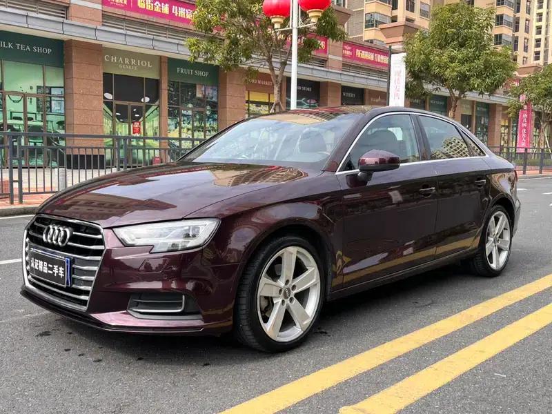Audi A3 2018 30th Anniversary Edition Limousine 35 TFSI Fashion Model — миниатюра 1