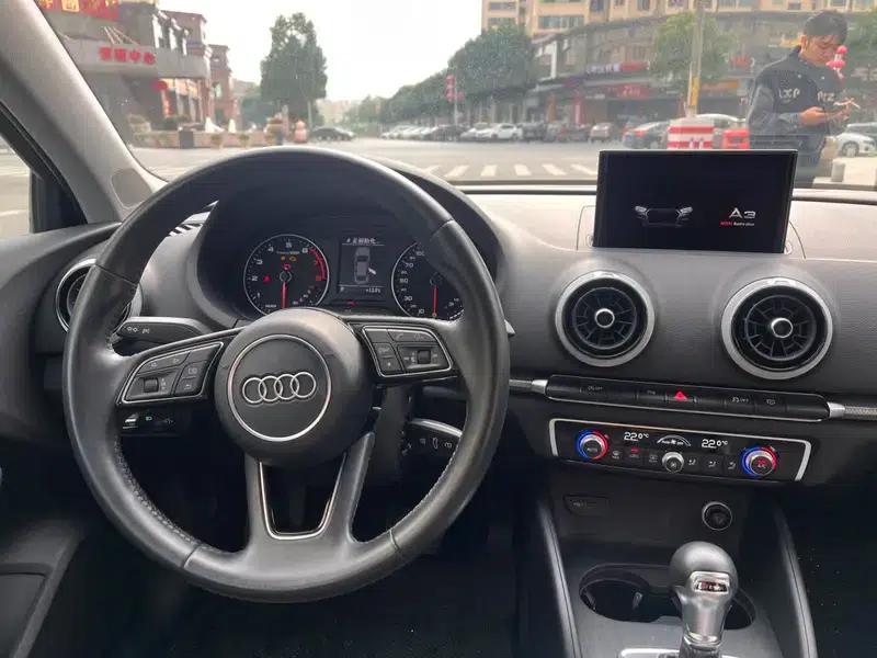 Audi A3 2018 30th Anniversary Edition Limousine 35 TFSI Fashion Model — миниатюра 11