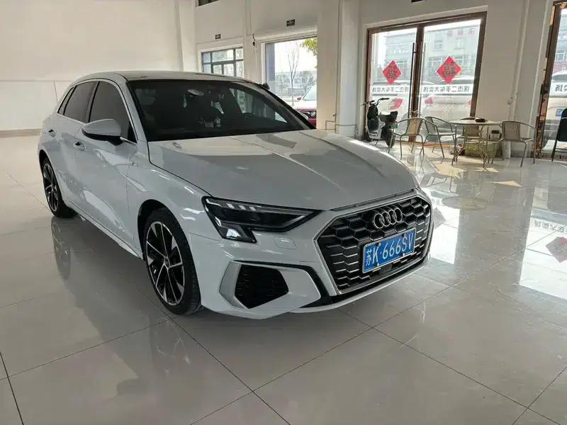 Audi A3 2023 Facelift Sportback 35 TFSI Fashion Sporty Model — миниатюра 3