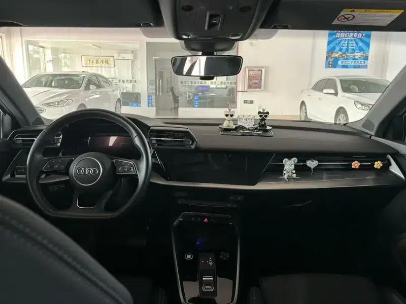 Audi A3 2023 Facelift Sportback 35 TFSI Fashion Sporty Model — миниатюра 8