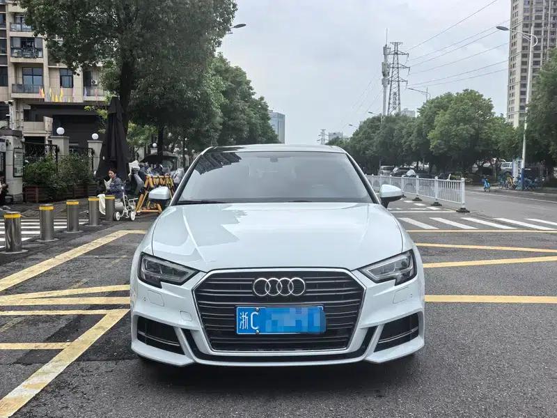 Audi A3 2019 Sportback 35 TFSI Fashion Edition (National V Emission Standard) — миниатюра 2