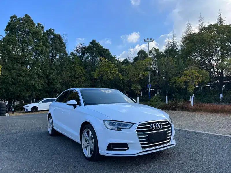 Audi A3 2019 Limousine 35 TFSI Fashion Edition (National V Emission Standard) — миниатюра 3