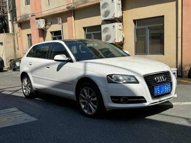Audi A3 (Imported) 2010 Sportback 1.8T Luxury — миниатюра 3