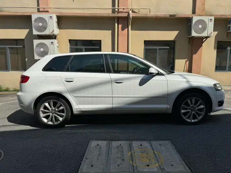 Audi A3 (Imported) 2010 Sportback 1.8T Luxury — миниатюра 6