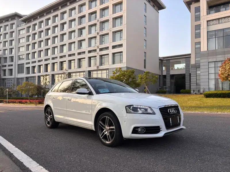 2013 Audi A3 (Imported) Sportback 35 TFSI Luxury — миниатюра 3