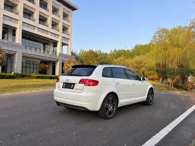 2013 Audi A3 (Imported) Sportback 35 TFSI Luxury — миниатюра 6