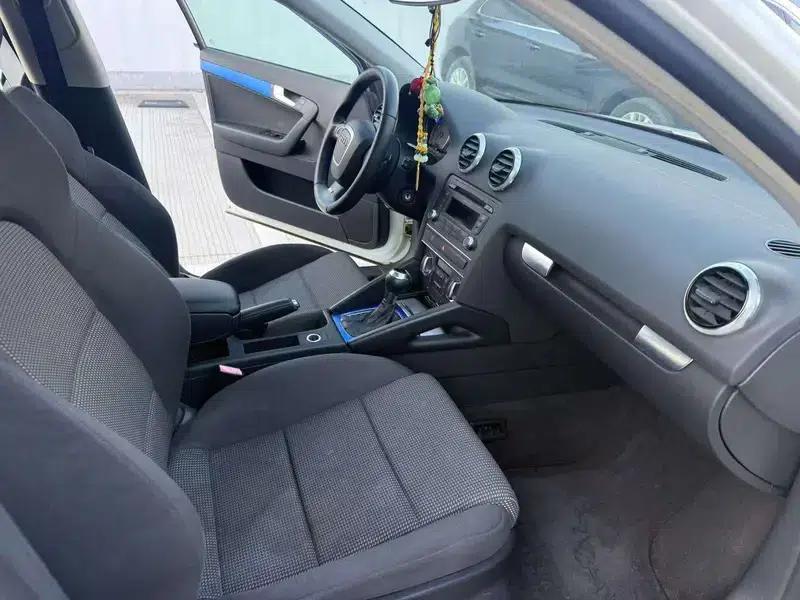 Audi A3 (Imported) 2012 Sportback 1.4T Comfort — миниатюра 8