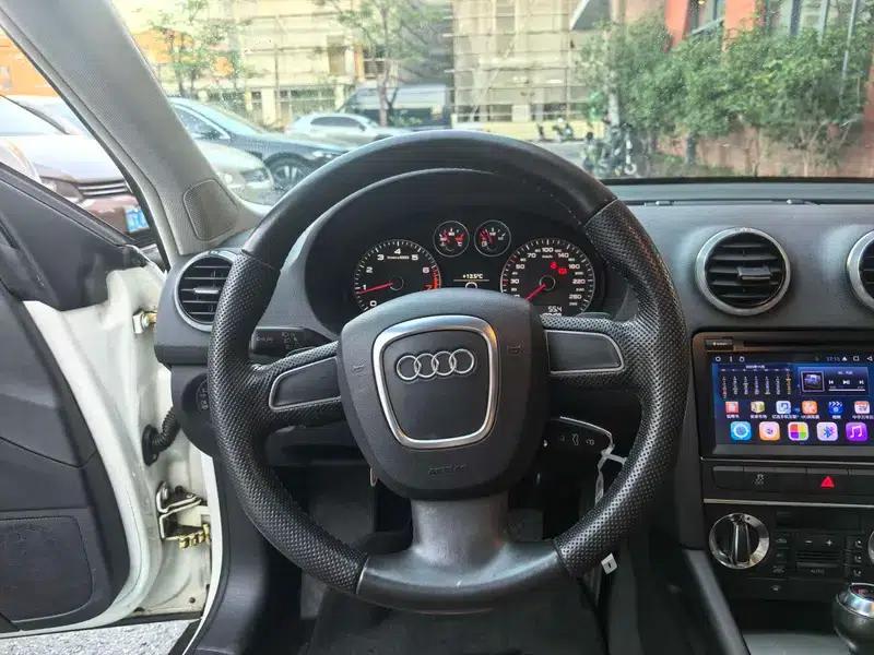 Audi A3 (Imported) 2010 Sportback 1.8T Luxury — миниатюра 12