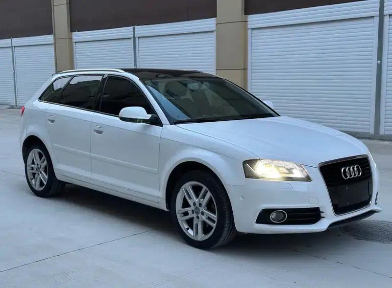 2013 Audi A3 (Imported) Sportback 35 TFSI Luxury — миниатюра 3