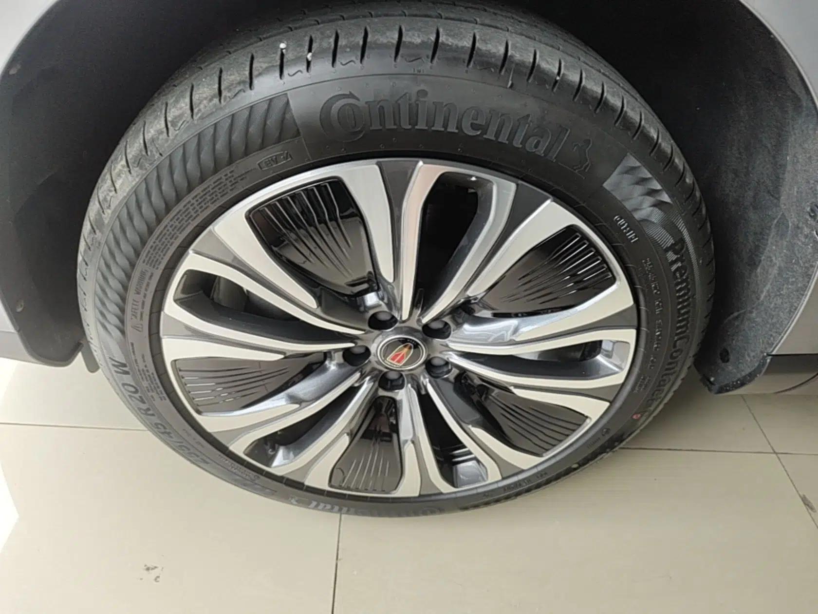 Hongqi HS6 PHEV 2026 220 All-Wheel Drive Smart Hybrid Version — миниатюра 10
