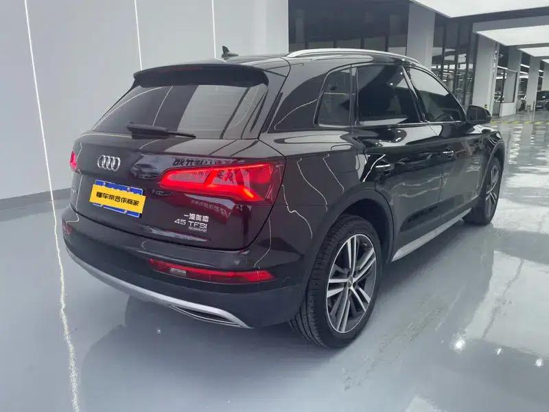 Audi Q5L 2020 45 TFSI Premium Elegance Edition — миниатюра 6