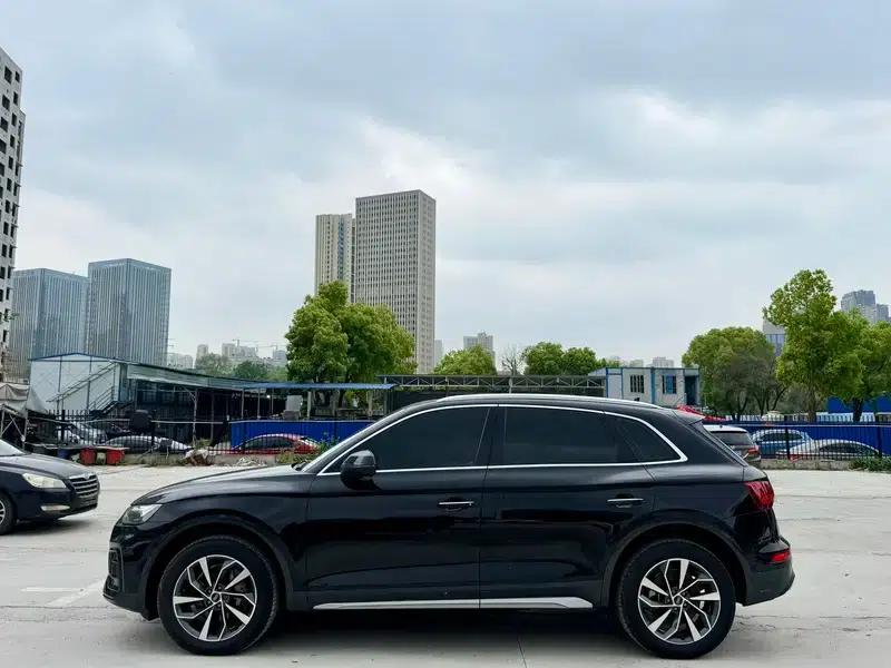 Audi Q5L 2025 quattro 45th Anniversary Edition 45TFSI Luxury Dynamic — миниатюра 4
