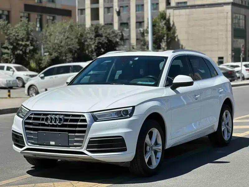 Audi Q5L 2018 40 TFSI Luxury Progressive Edition (National V Emission Standard) — миниатюра 1