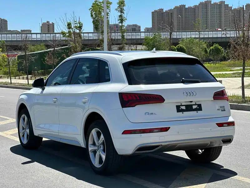 Audi Q5L 2018 40 TFSI Luxury Progressive Edition (National V Emission Standard) — миниатюра 4