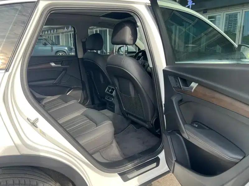 Audi Q5L 2022 40T RS Sport Package — миниатюра 12