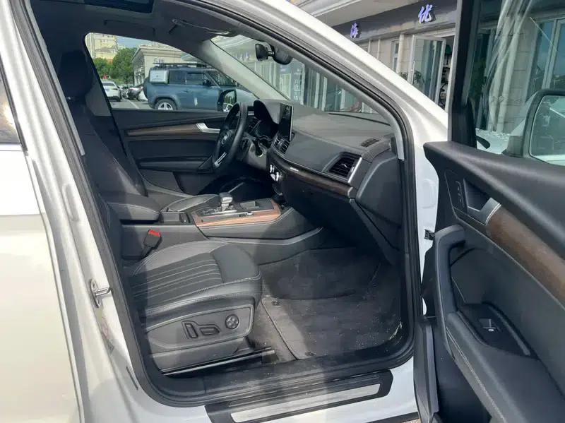 Audi Q5L 2022 40T RS Sport Package — миниатюра 7