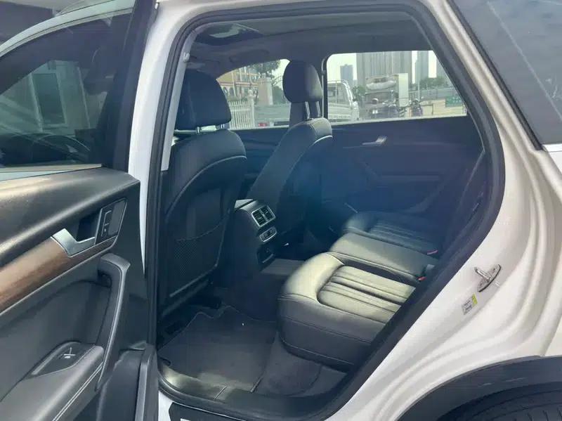 Audi Q5L 2022 40T RS Sport Package — миниатюра 10