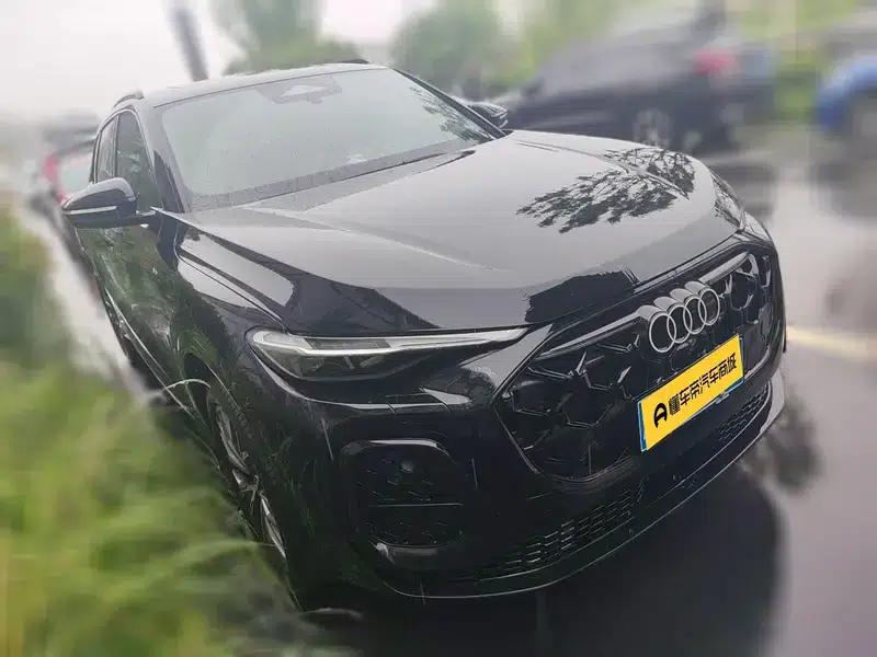 Audi Q5L 2026 2.0T Exclusive Edition for Million Users — миниатюра 3