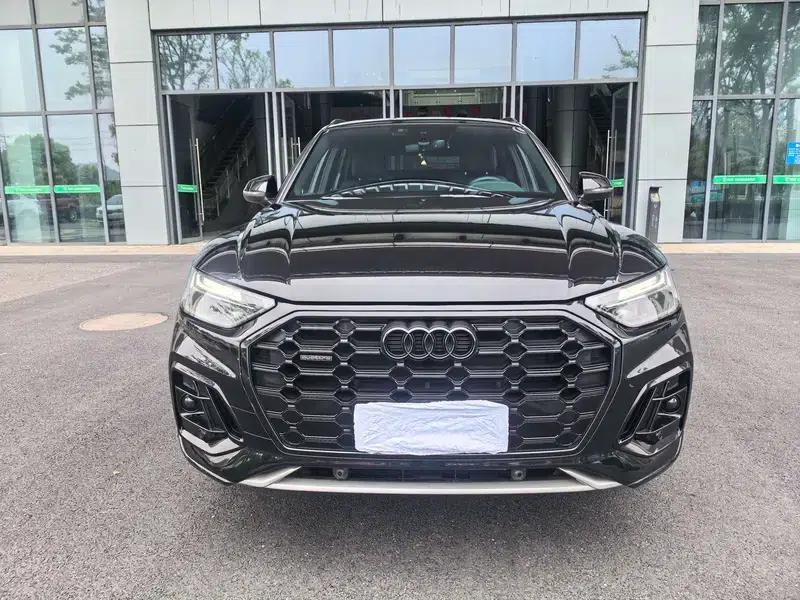 Audi Q5L 2022 40T Luxury Dynamic — миниатюра 2