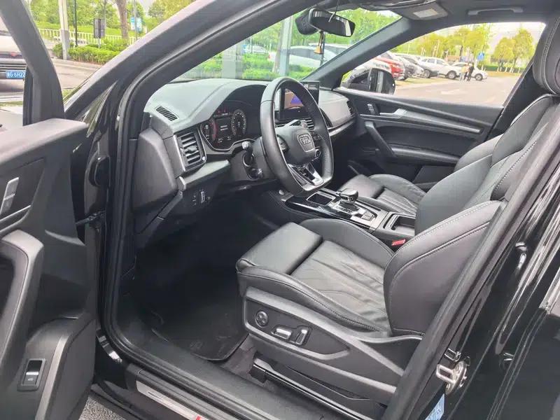Audi Q5L 2022 40T Luxury Dynamic — миниатюра 27