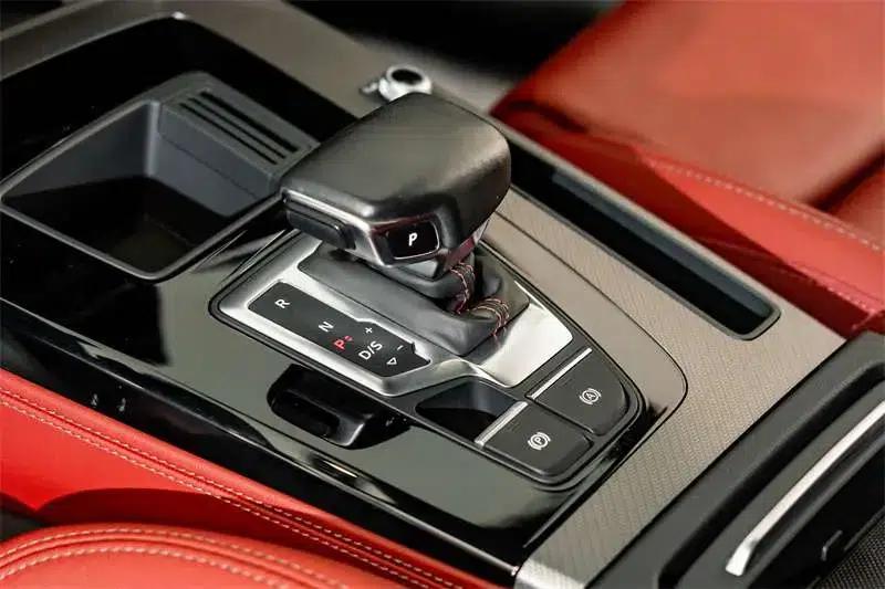 Audi Q5L 2023 40T Luxury Dynamic — миниатюра 17