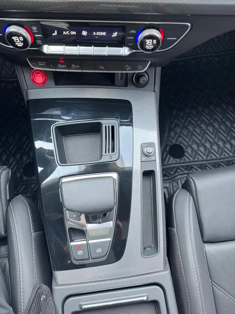 Audi Q5L 2022 40T RS Sport Package — миниатюра 8