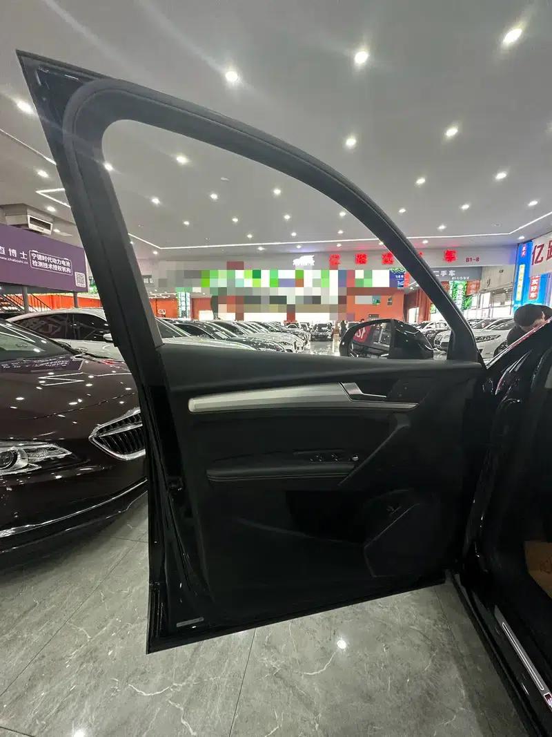 Audi Q5L 2020 40 TFSI Luxury Fashion Edition — миниатюра 10
