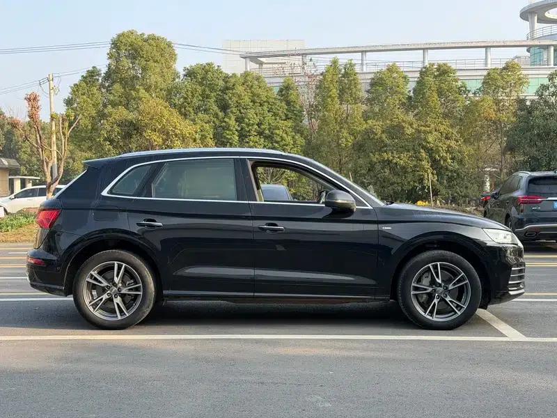 Audi Q5L 2020 45 TFSI Premium Fashion Edition — миниатюра 7