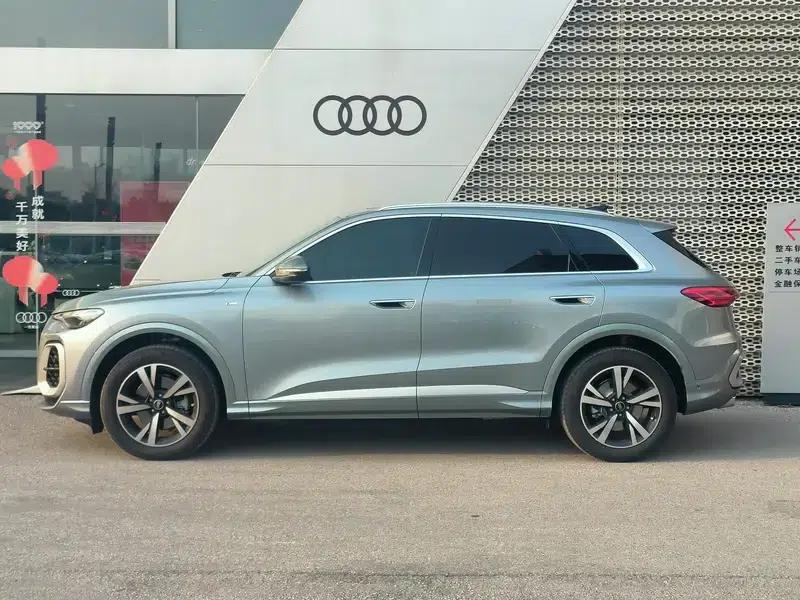 Audi Q5L 2026 2.0T Hybrid Luxury — миниатюра 3