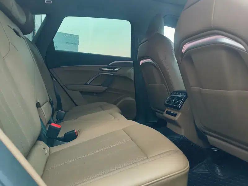 Audi Q5L 2026 2.0T Hybrid Luxury — миниатюра 9