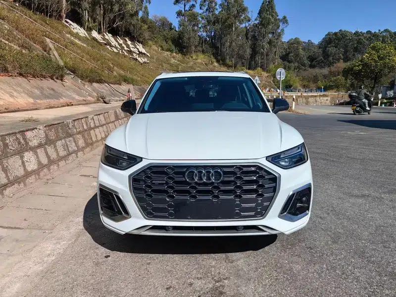 Audi Q5L 2022 40T Fashion Dynamic Edition — миниатюра 2