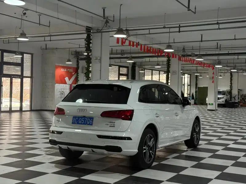 Audi Q5L 2020 40 TFSI Luxury Fashion Edition — миниатюра 4