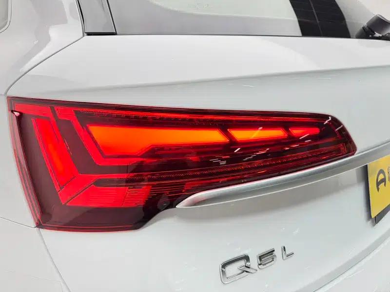 Audi Q5L 2022 40T Fashion Elegance Edition — миниатюра 13