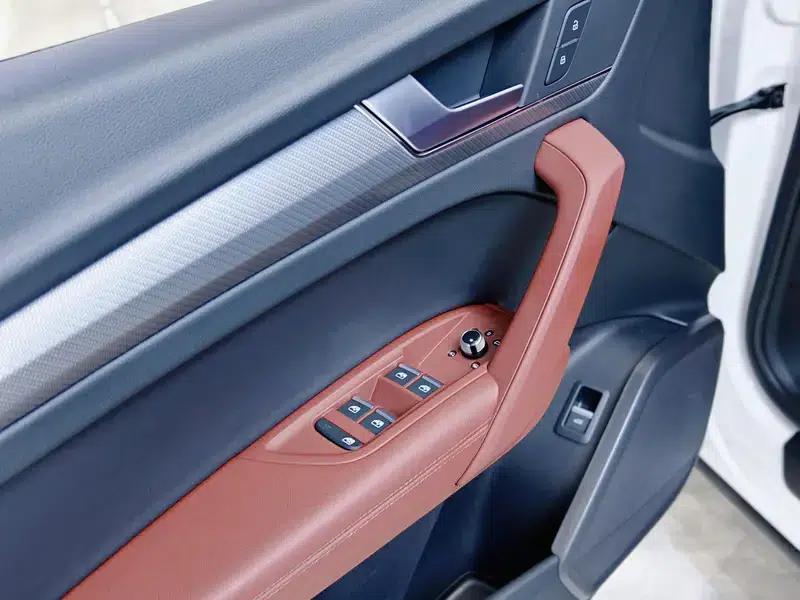 Audi Q5L 2022 Facelift 40T Luxury Dynamic — миниатюра 18