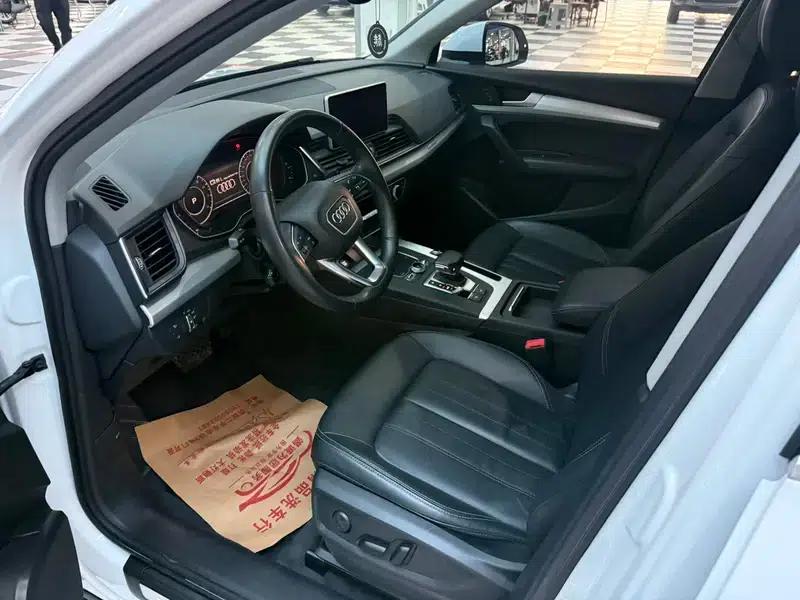 Audi Q5L 2020 40 TFSI Luxury Fashion Edition — миниатюра 8