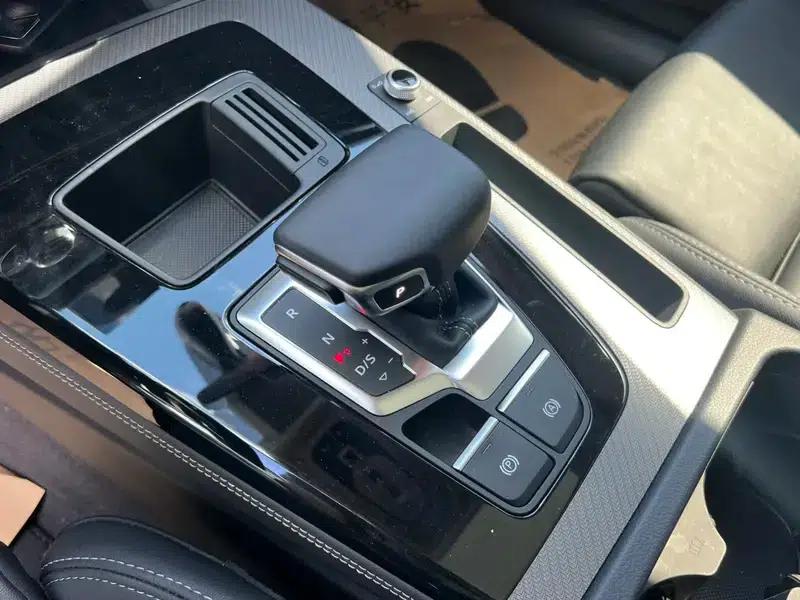 Audi Q5L 2022 45T Luxury Dynamic — миниатюра 18