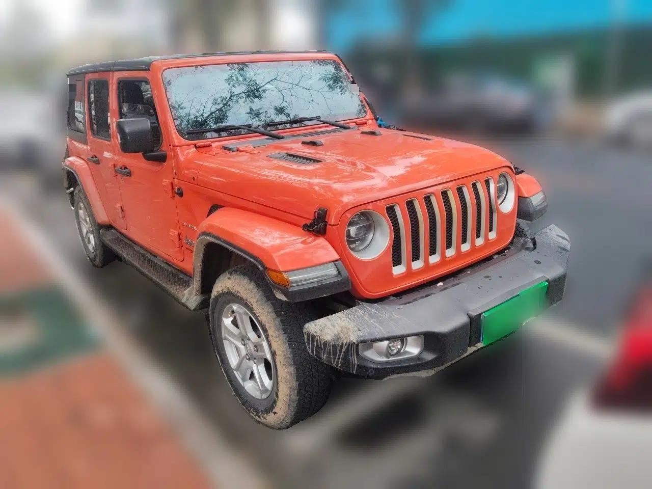 Jeep Wrangler 2018 2.0T Sahara Four-Door Edition — миниатюра 3