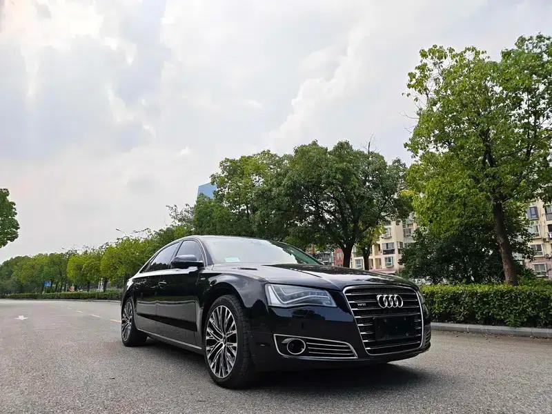 2013 Audi A8 A8L 6.3 FSI W12 quattro Flagship Model — миниатюра 3