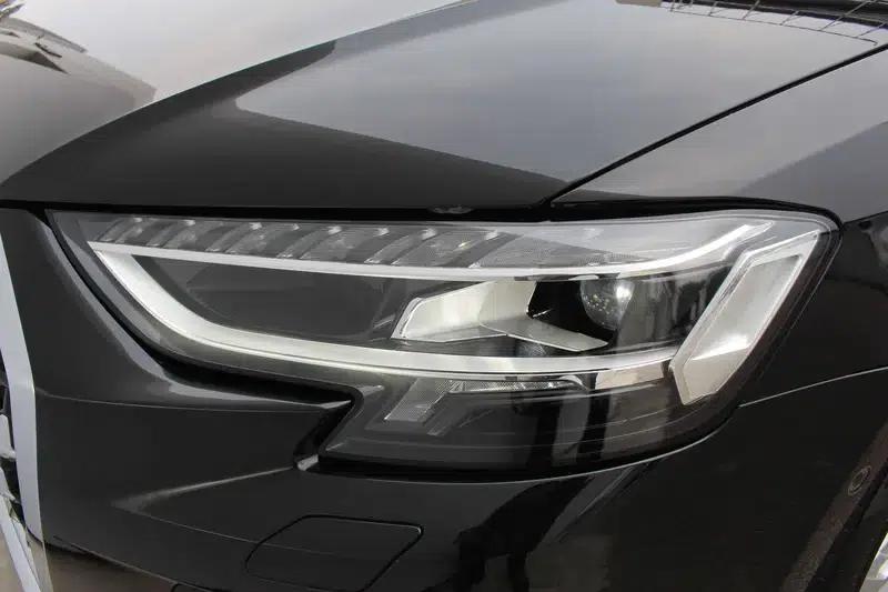 2023 Audi A8 A8L 50 TFSI quattro Premium Edition — миниатюра 8